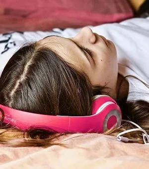 Online Music Listeners Email List – 42.0M+ Contacts Database | LeadsBlue